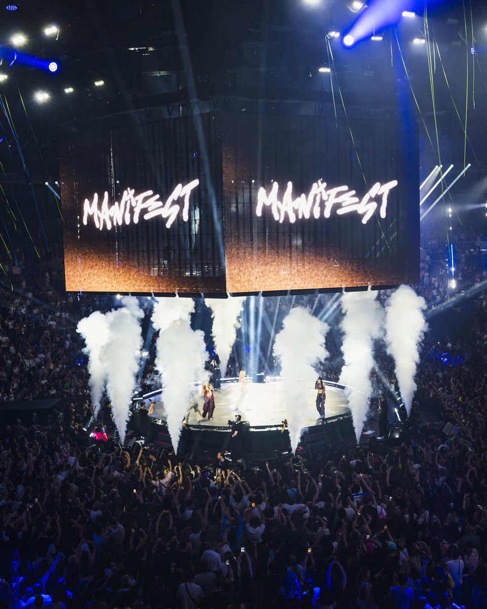 m6nifestgirls's tweet photo. Ülker Arena sahnesinde tam 4 gece üst üste! 💥
Bu coşkuyu bizimle paylaşıp yanımızda olduğunuz için teşekkür ederiz! 💕 https://t.co/zORG2Q3Mjq