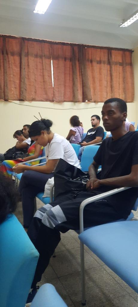 FreiderSantana's tweet photo. Iniciamos  la XV Edición del Seminario Juvenil Martiano en la @UOCuba Homenaje permanente de los jóvenes al Apóstol en el aniversario de su caída en combate. https://t.co/WH9NbfTwWv