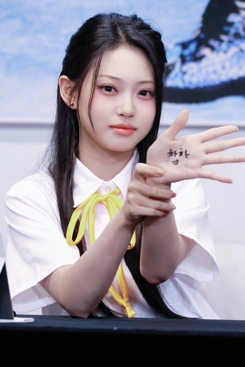Raining_080309's tweet photo. 260517  매일매일보고시퍼🫳🏻🫳🏻

#티나 #언차일드 #UNCHILD #TINA https://t.co/kiJ20JSE4z