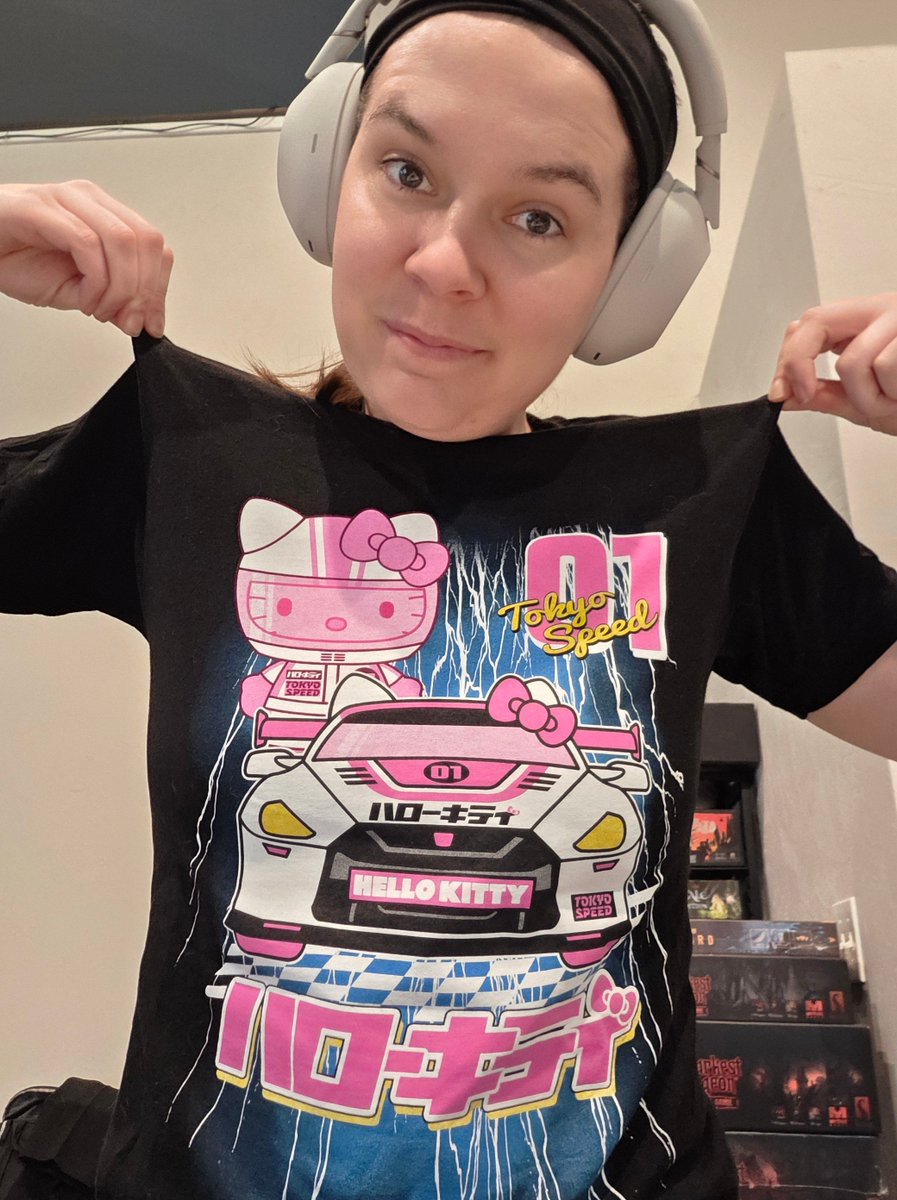 TTrekkie's tweet photo. When you think your @hellokitty racing shirt is cool, but your friend literally owns the JDM car Hello Kitty would 😍
#HelloKitty #JDM #JDMCar #TokyoDrift #CarCulture #Kawaii #Fandom #PopCulture #StreetStyle #Japan #CarSpotting #Otaku https://t.co/sL569p8A2d