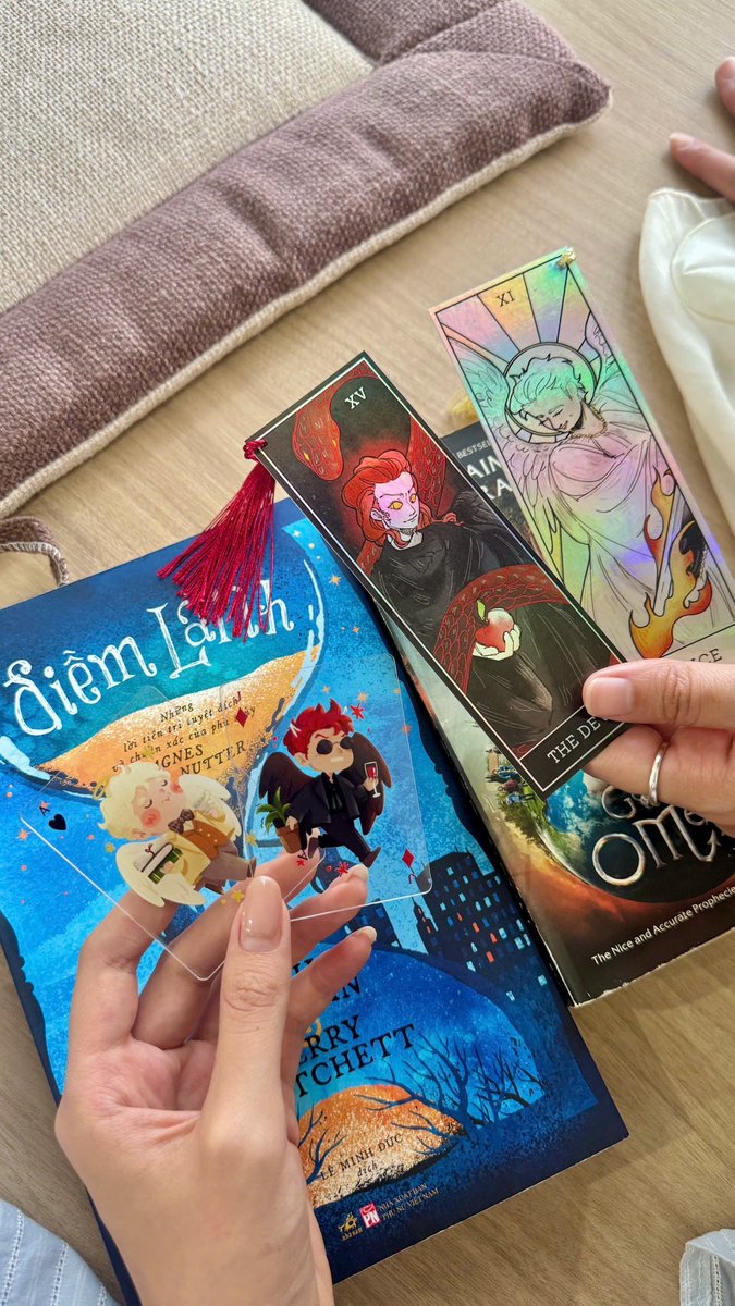 Hehe_ther's tweet photo. Crowziraphale Bookmarks 😇😈

#goodomens #crowley #Aziraphale https://t.co/Oj8favBirv