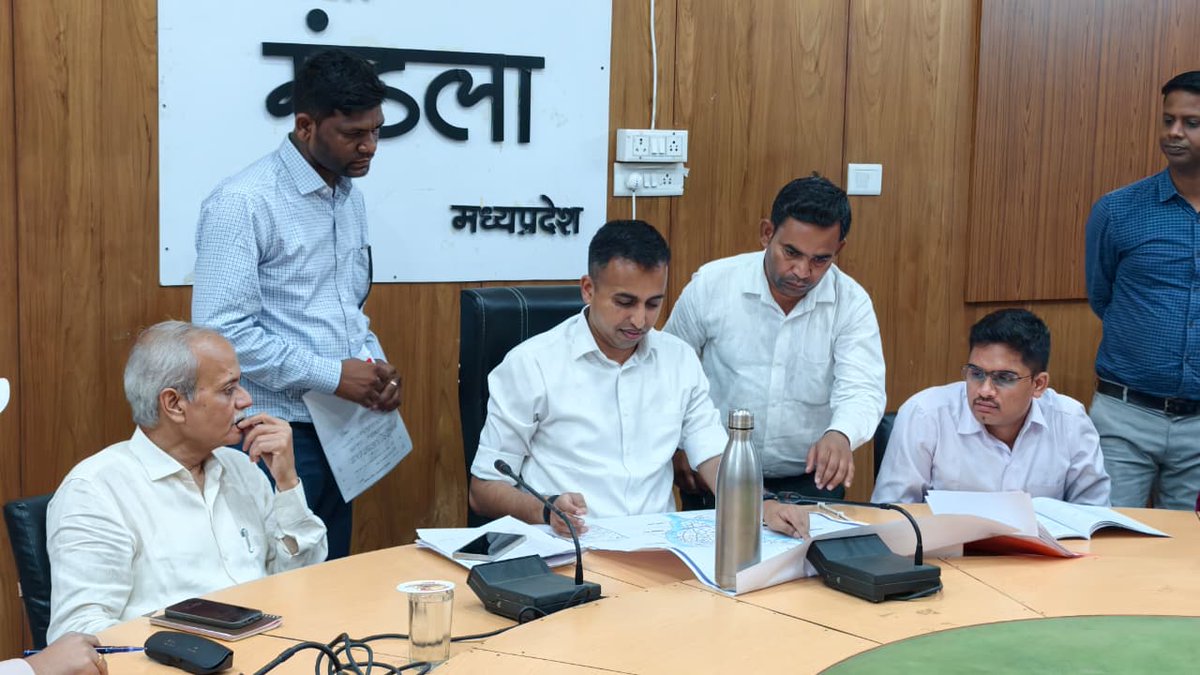 Collector Mandla tweet media