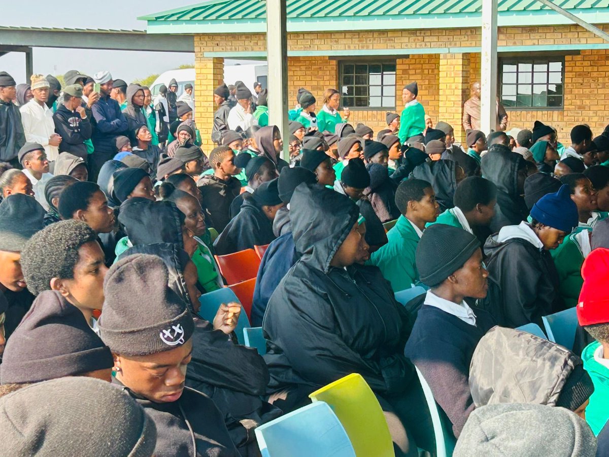 MsechAnd's tweet photo. We were honoured to attend and participate in the Career Exhibition held at Mokgareng Secondary School in Taung, North West, hosted by the Services SETA.  The event provided an excellent platform to engage with learners, share career guidance, and inspire the next generation https://t.co/sgdgVE44BA