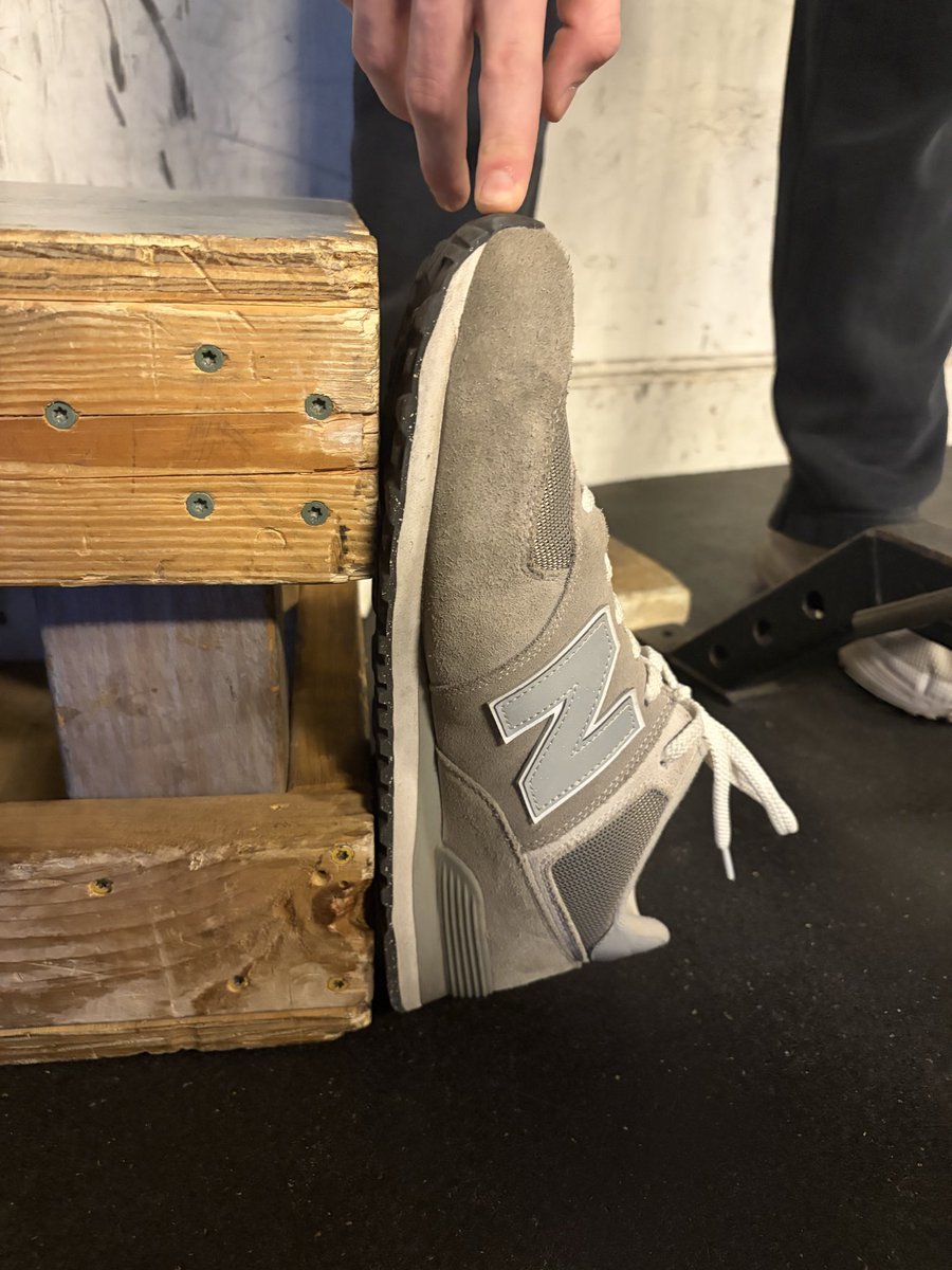 JackPatten73's tweet photo. 6’4 290lb OL class of 2027

550LB 12 Inch box squat to the same height as my shoe @GridironRams @regmac33 https://t.co/mgQMiPChw8