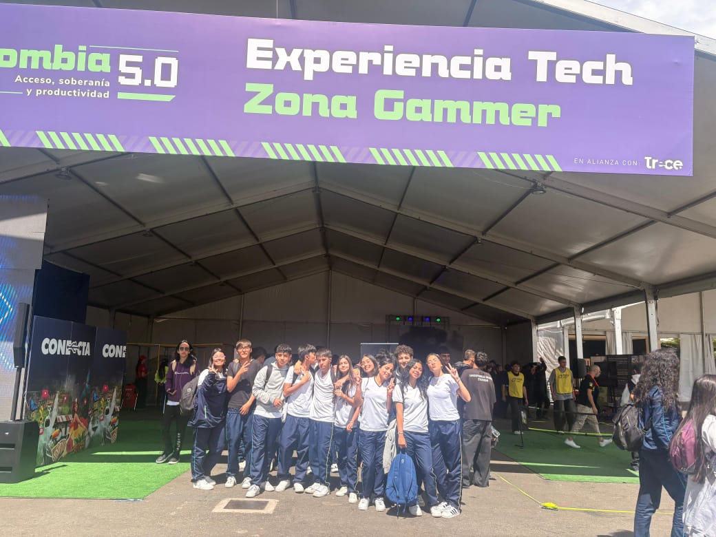 ColeCanapro's tweet photo. 🚀 En Colombia 5.0, nuestros alumnos exploraron cómo la tecnología y la Inteligencia Artificial se ponen al servicio de las personas. ¡Innovación que inspira nuestras aulas!
Admisiones: 🔗 https://t.co/nFsOSY5evz
#Sociedad50 #ColegioCanapro https://t.co/5DcbDUXOaB