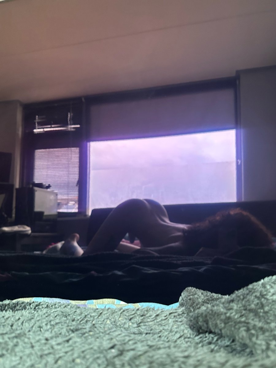 🌺ZoëLaGoblina tweet media
