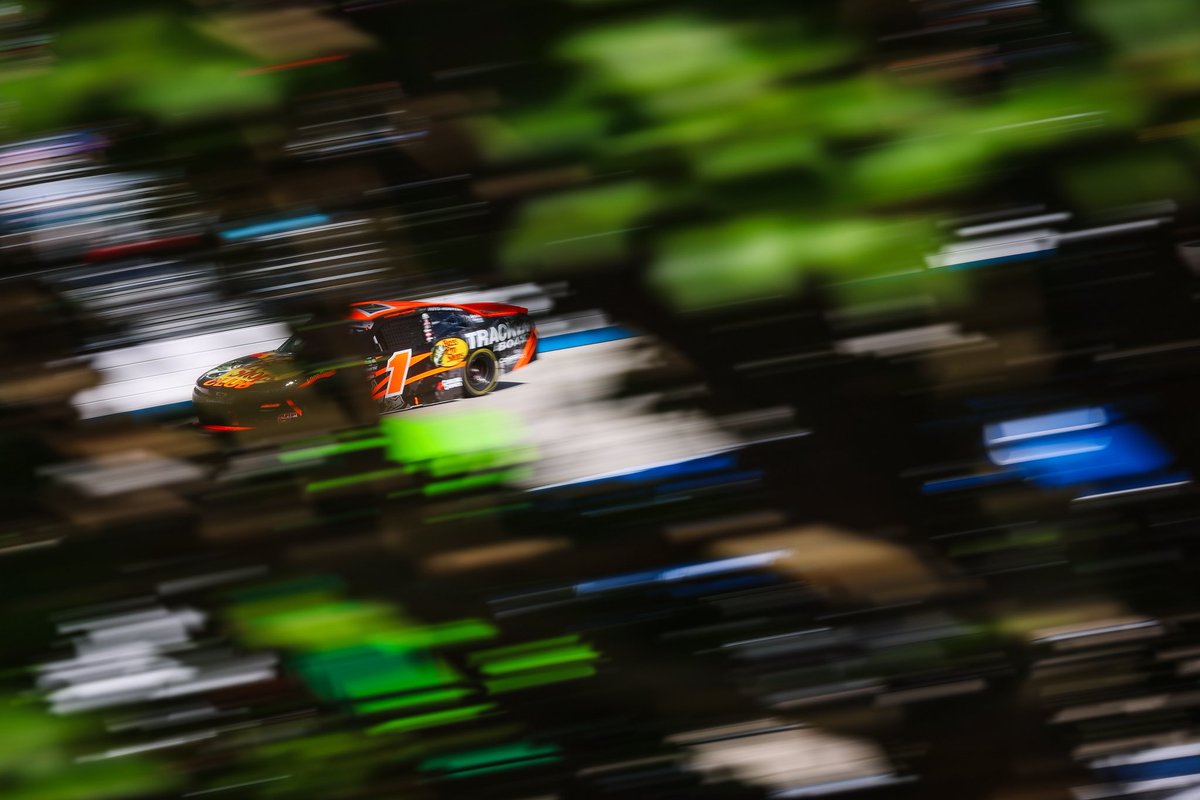 Carson_Kvapil's tweet photo. Solid day at Dover with the #1 @BassProShops team! P6 in stage 1. P6 in stage 2. During the last stage we worked our way in the top five but fell back with a tire issue to finish the day in P7. At my home track this weekend in the #91 @DGMRacingFL car. https://t.co/PW8g0IAYAw