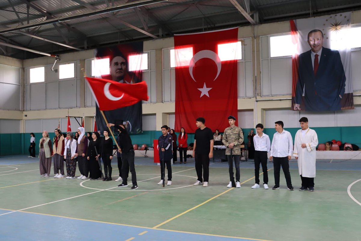 ozvatanmem's tweet photo. https://t.co/kl2LoxxjvL