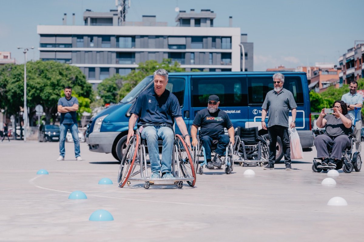 AjBadalona's tweet photo. 🏀Aquest diumenge 24 de maig es disputarà el primer Torneig 3x3 inclusiu Ciutat de Badalona

Mésℹ️➡️https://t.co/huL632ZLLG https://t.co/y5lhW2j1I2