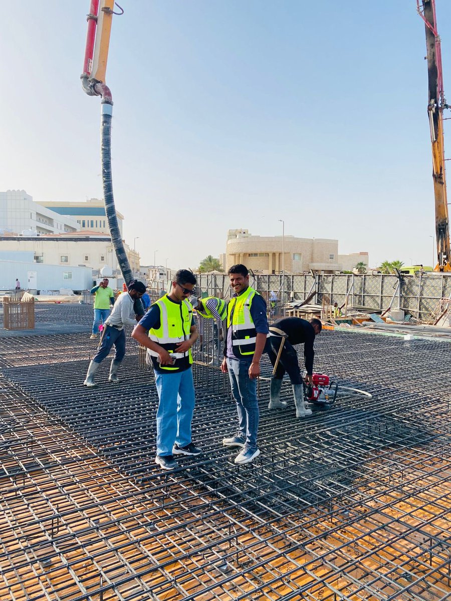 rafconstracting's tweet photo. الدمام🇸🇦
تسارع الأعمال الإنشائية في مشروع (بلازا مول ) ✨👍
 #سقيا__الحجاج_في_يوم_الترويه https://t.co/6cgXp8tWw6