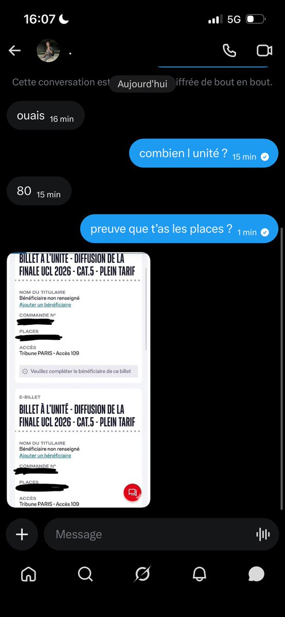 1parisien tweet media