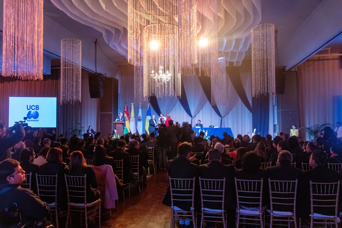 ICAMCBBA's tweet photo. ICAM RECONOCE A LA UCB POR SUS 60 AÑOS DE EXCELENCIA EDUCATIVA

+INFO: https://t.co/5JtLqkWGiU

#ICAM #IcamInforma #HechoEnBolivia https://t.co/igE7XqkzYF