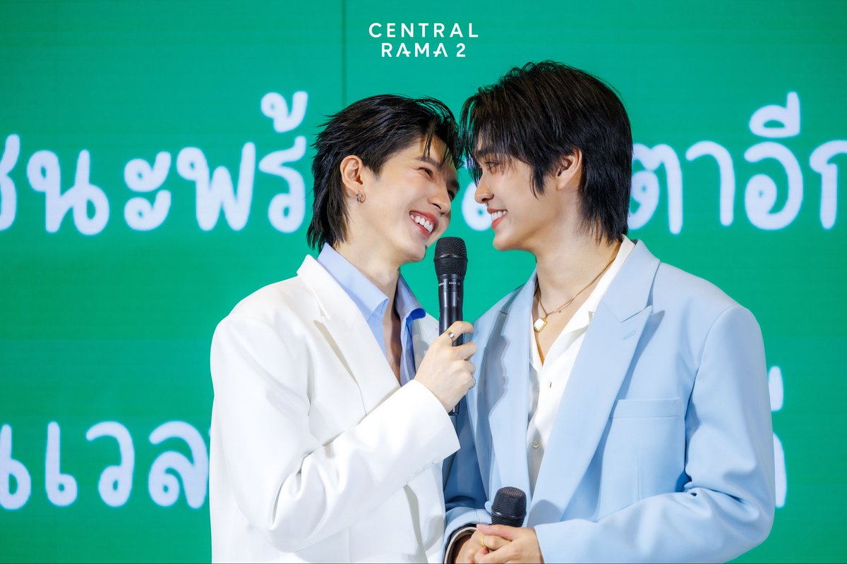 centralrama2's tweet photo. หัวใจยังไม่กลับมาเลย… หลังโดน “AouBoom” ตกเต็มๆ 🖤✨

ขอบคุณแฟนๆ ทุกคนที่มาร่วมสร้างโมเมนต์สุดฟิน เติมเต็มทุกเสียงกรี๊ดและทุกความอบอุ่นให้บรรยากาศวันนี้พิเศษกว่าที่เคย 🫶🏻

ทั้งรอยยิ้ม สายตา และเคมีที่เกินต้าน
ทำให้วันนี้กลายเป็นอีกหนึ่งวันที่น่าจดจำมากจริงๆ 💫

แล้วเจอกันใหม่ครั้งหน้านะ

#DestinyClinicxAouboom #CentralRama2 #อู๋บูม #aouboom