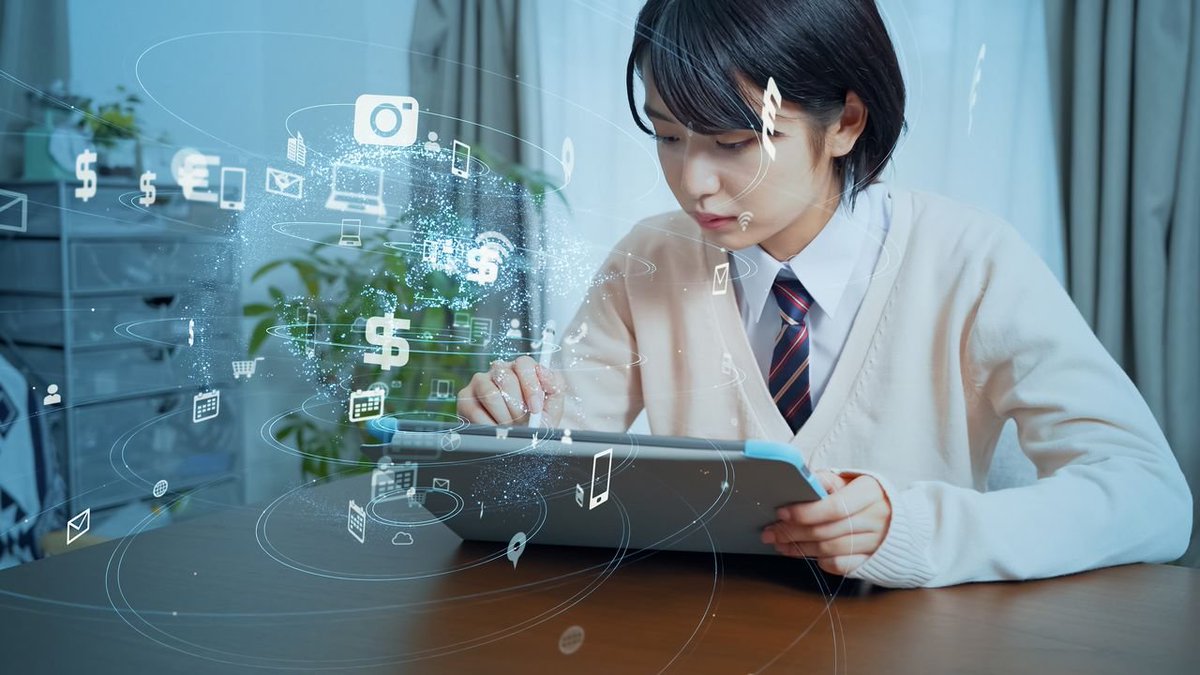 WhatsUpCripto tweet media