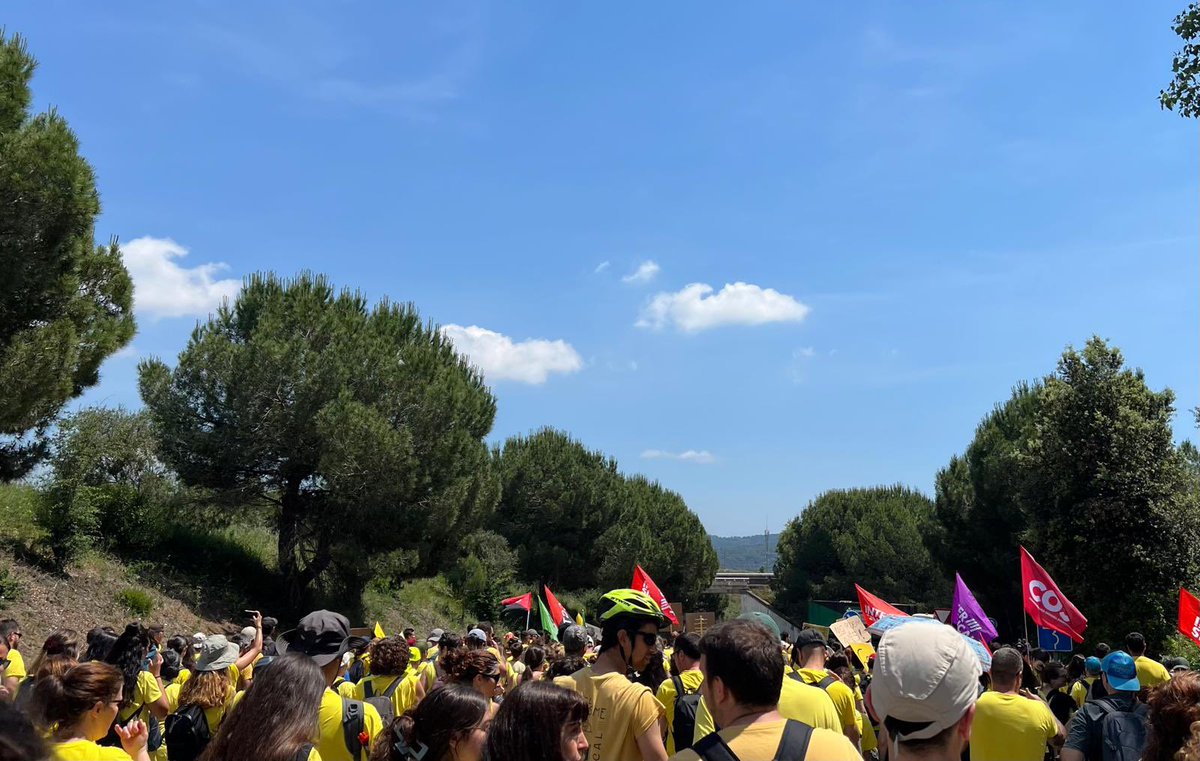 COS Maresme ♀☭ tweet media