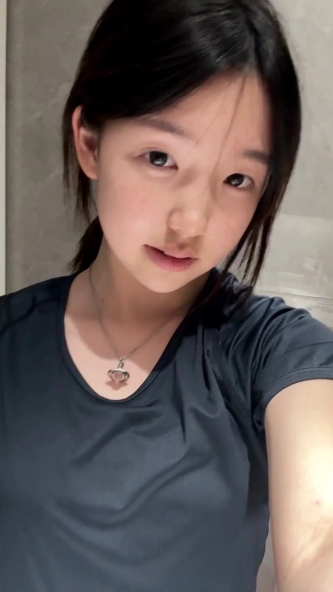 佳佳 tweet media