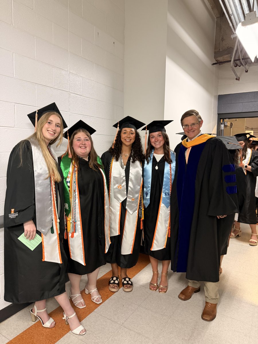 UTAgResEcon's tweet photo. Congrats to the Spring 2026 graduates from AREC! 🎓 We are proud to celebrate all of your hard work, dedication, and accomplishments during your time at UT. Your future is bright, and we can’t wait to see the impact you make in agriculture, business, policy, and beyond. https://t.co/WZylzCmnm6