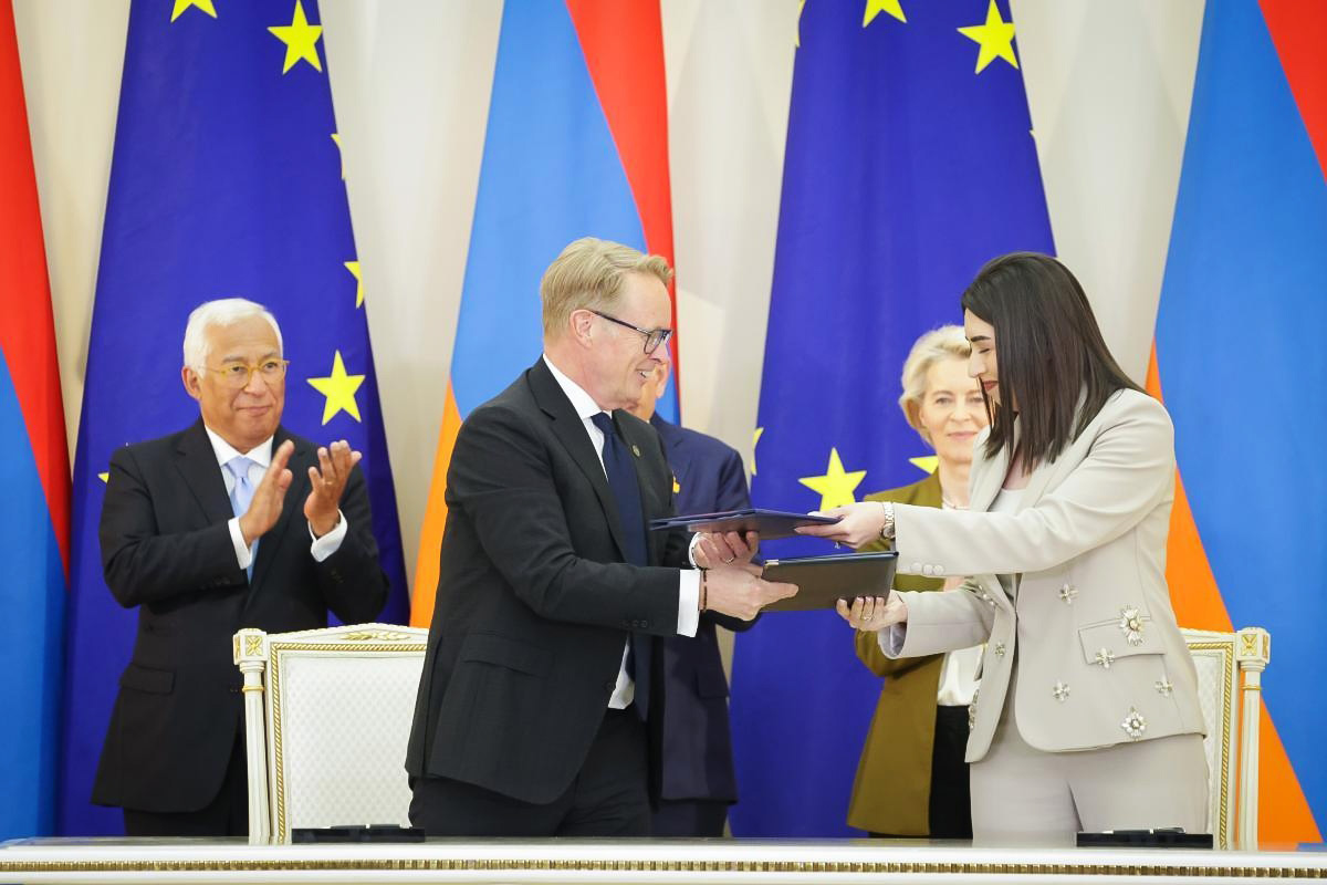EU Armenia tweet media