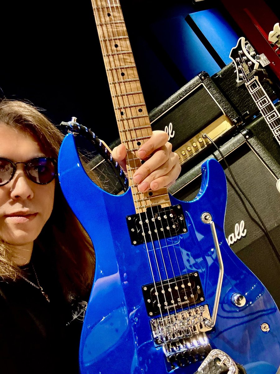 Attila VILLAIN 世界限定300枚 幻覚リハでした。 ライヴで使おうと思ってたKG-Villain ′25をメンテに