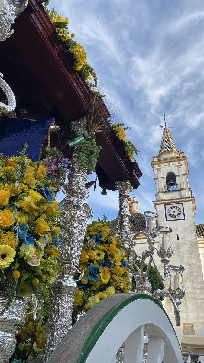 AnaBSP_9's tweet photo. Una década de sentimientos, fe y promesas
Una década siendo tu eco en el camino
Una década mi pueblo a tus pies, Rocío https://t.co/w4PjRhSBdt