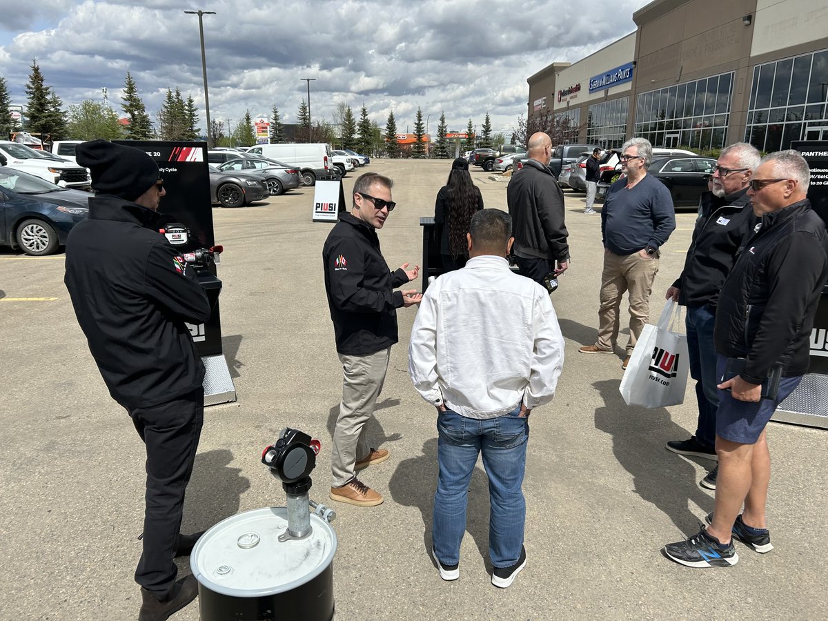 piusiusa's tweet photo. The Tour rolled into Edmonton, AB @EasyKleenPSLtd  🚛✨

Guests explored the latest fuel transfer tech, connected with the PIUSI team, enjoyed authentic Italian lunch🍦, and experienced our interactive roadshow firsthand.

Register: https://t.co/Zsug29zPav

#PIUSIUSA #EasyKleen https://t.co/dvtvemm9vT