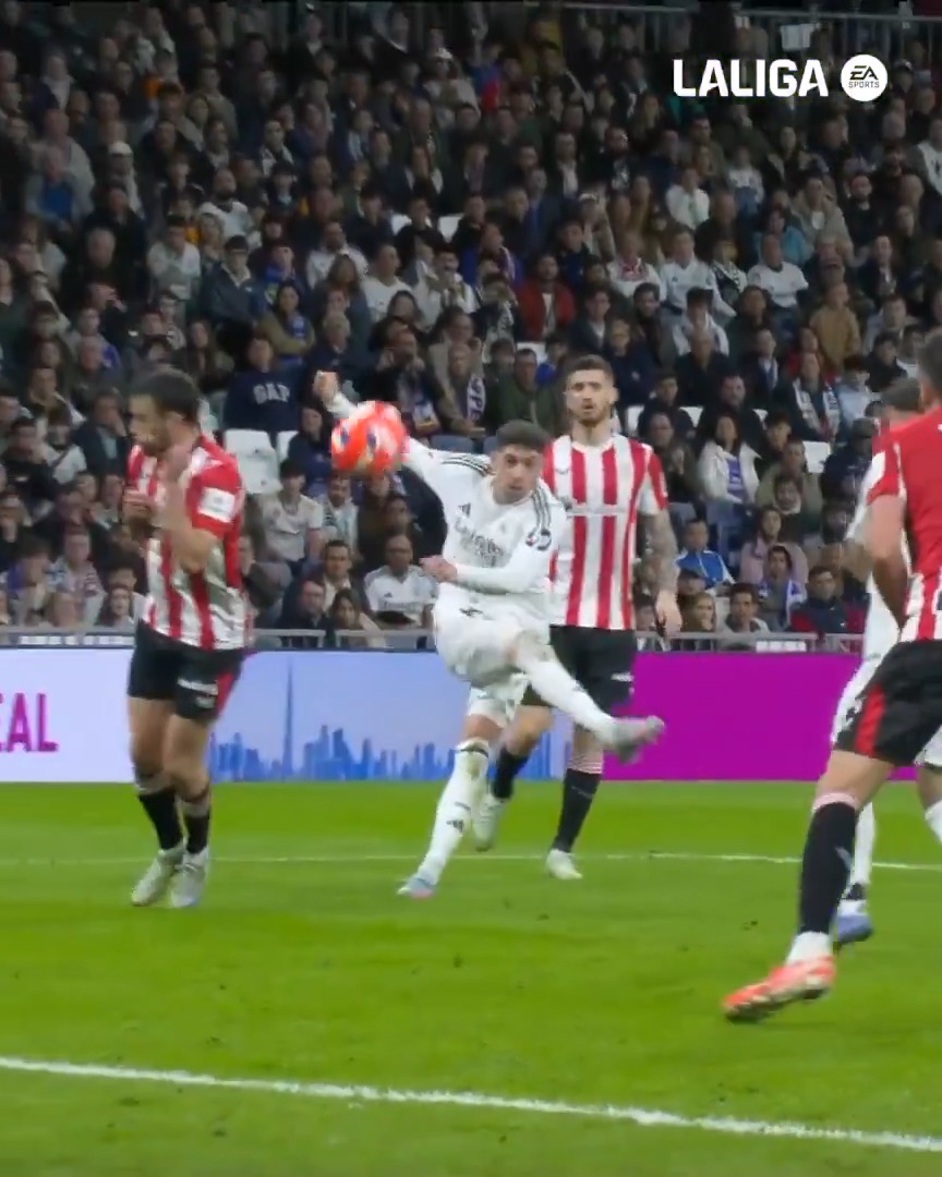 صاروخ فيدي فالفيردي في مواجهة ريال مدريد وأتلتيك بيلباو 