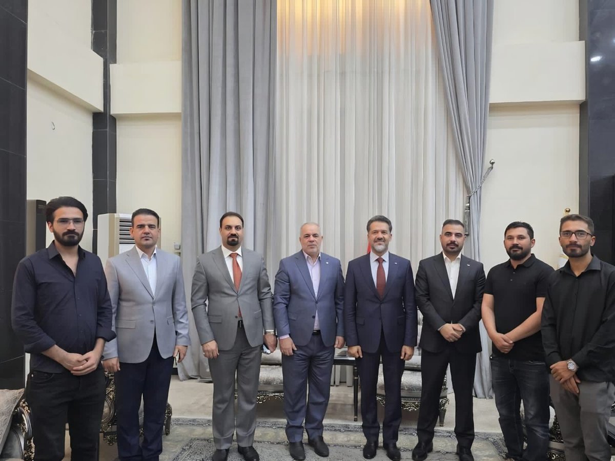 amdbgaf2's tweet photo. عاجل | إيفاءً بالوعد مجلس محافظة البصرة يلتقي وفد "منظمة بصرياثا" ويعلن نيته تحديد جلسة للتصويت على الإقليم 
#اقليم_البصرة 🇱🇸🤍 https://t.co/1o2Ad20awC