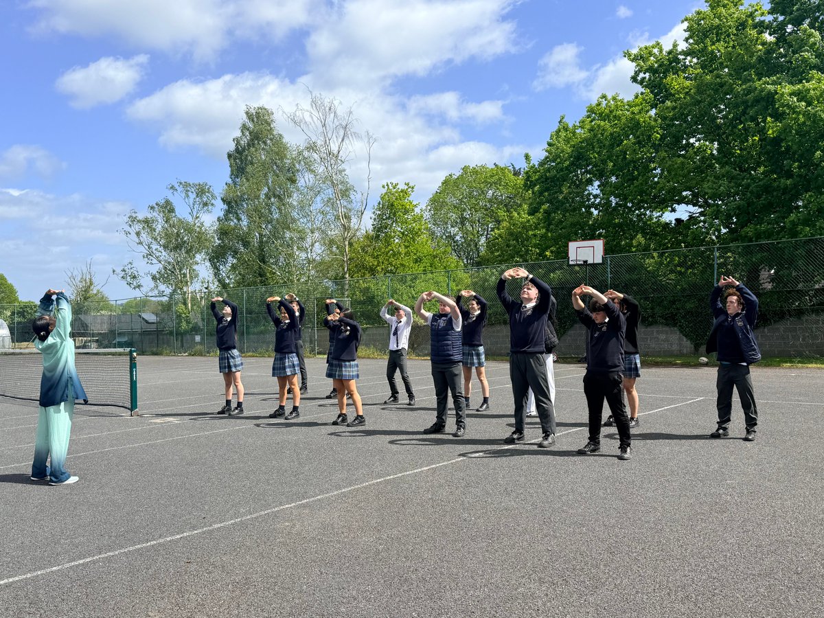 ConfuciusInst13's tweet photo. ✨ We loved visiting Portumna Community School on May 12!
Over 60 TY students explored Chinese culture through
🌿 Baduanjin &amp; Wuqinxi
🎨 Fan painting
✍️ Calligraphy
A fun, hands-on day full of creativity and cultural exchange 💫
#ConfuciusInstitute #TYStudents #ChineseCulture https://t.co/TIIkucZx0P