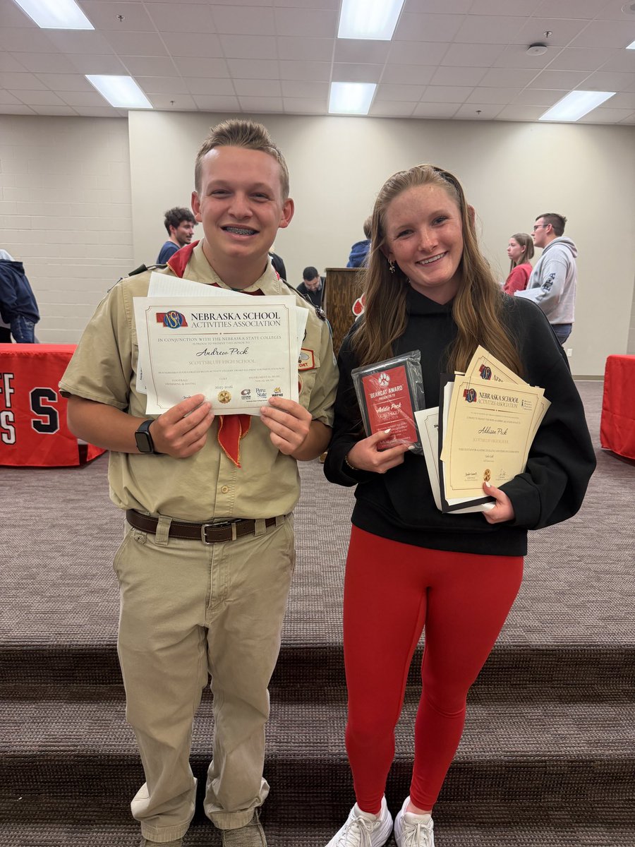 btroxel311's tweet photo. Activity Awards recap for @addison_peck08:
Multi-Activity Student Award, Believer &amp; Achiever, Academic All-State in both golf &amp; soccer, Bearcat Award for golf, Western Conference Scholar, Western Conference FNBO Activity Scholarship! 13 varsity letters at SHS!
🐾⛳️📣⚽️🎶🗞️❤️🤍🖤 https://t.co/QQP79MaoU2