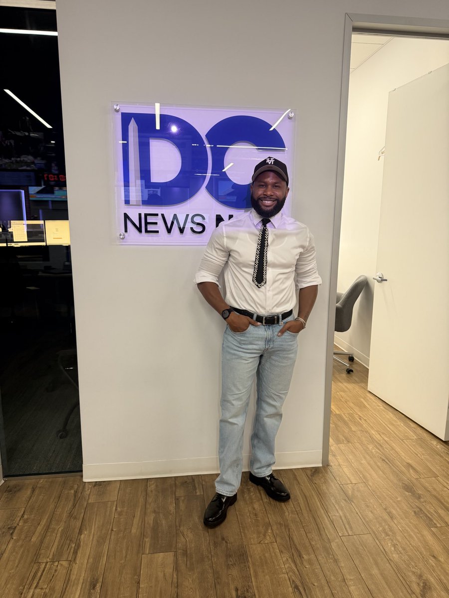 Just1Pr's tweet photo. Thank you to the Living Local DMV &amp; DC News Now team for having D’Shawn Harris on today! 🎥✨

We appreciate the opportunity to highlight important conversations around mental health and community impact. 🙏🏾

#Just1PR #DShawnHarris #LivingLocalDMV #DCNewsNow https://t.co/w3EYAKimDh