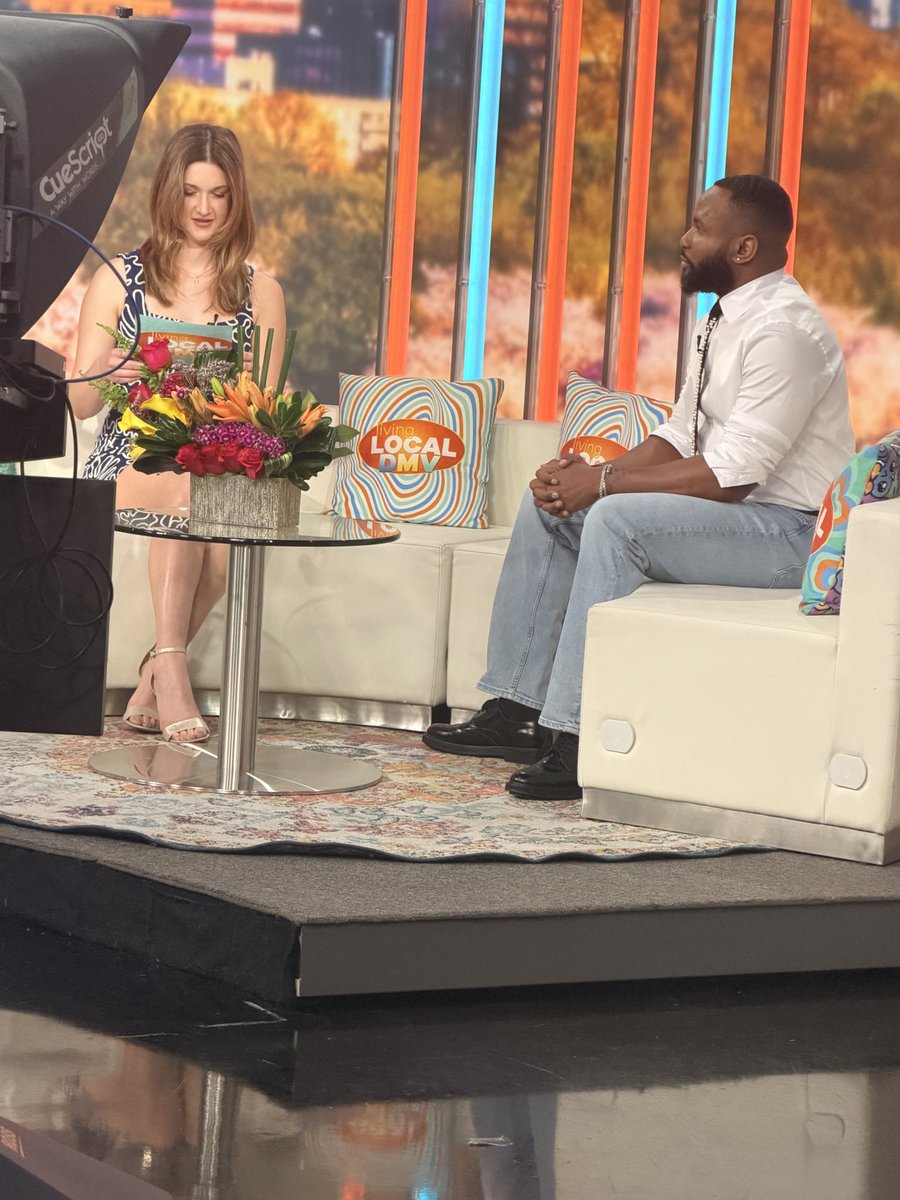 Just1Pr's tweet photo. Thank you to the Living Local DMV &amp; DC News Now team for having D’Shawn Harris on today! 🎥✨

We appreciate the opportunity to highlight important conversations around mental health and community impact. 🙏🏾

#Just1PR #DShawnHarris #LivingLocalDMV #DCNewsNow https://t.co/w3EYAKimDh