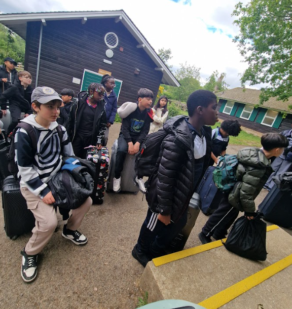 JessopPrimary's tweet photo. After a safe arrival day 1 of the year 6 residential to Sayers Croft has been loaded with activity.  Thank you to all the parents for getting children into  school on time! Thank you to staff for ensuring safe arrival. https://t.co/f56Ff3zYZN