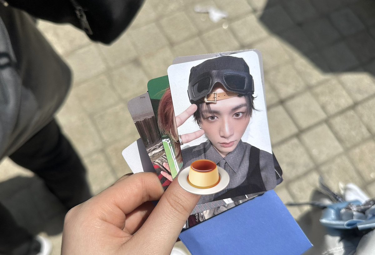 찡 tweet media