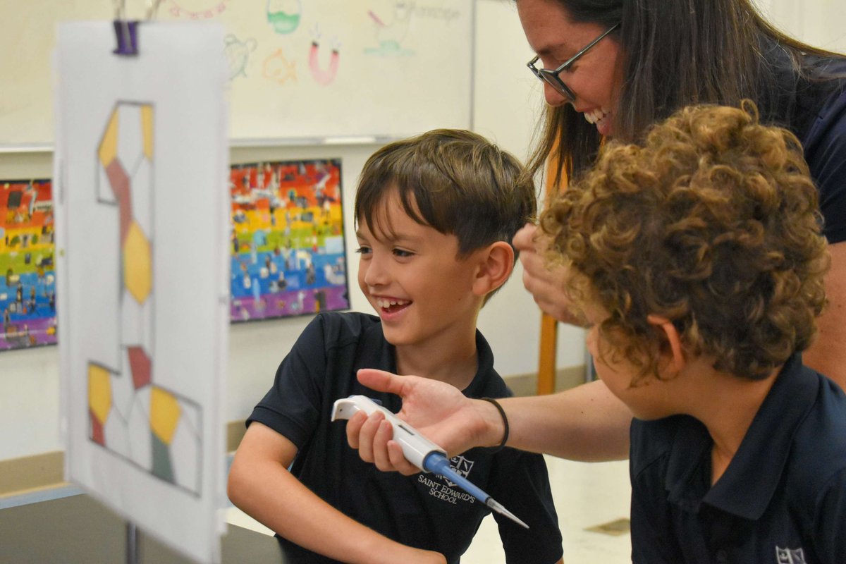 StEdsVero's tweet photo. Big science for our little learners!

Kindergarten visited the AP Bio Lab this morning, where Ms. Buckley and her students guided them through hands-on stations exploring measurements, micropipettes, microscopes, the human body and even hermit crabs. https://t.co/d6maq4viNx