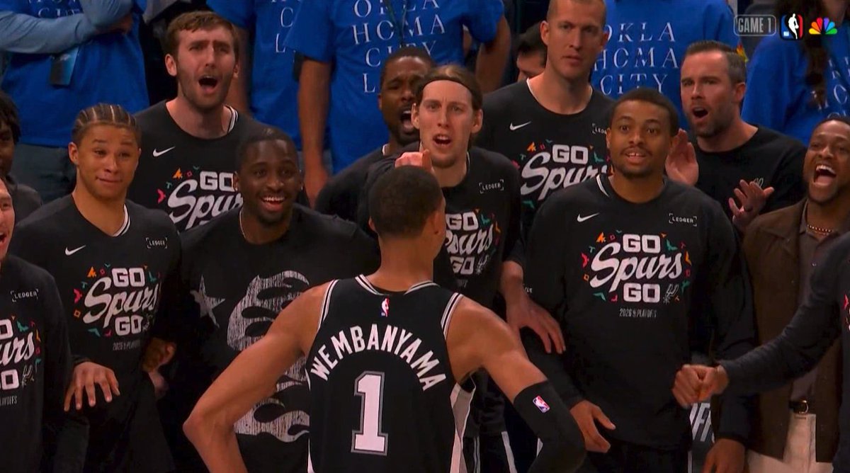 PlayBracco's tweet photo. My family looking at me after I fixed the TV by switching HDMI ports https://t.co/h7xVMuMAV1