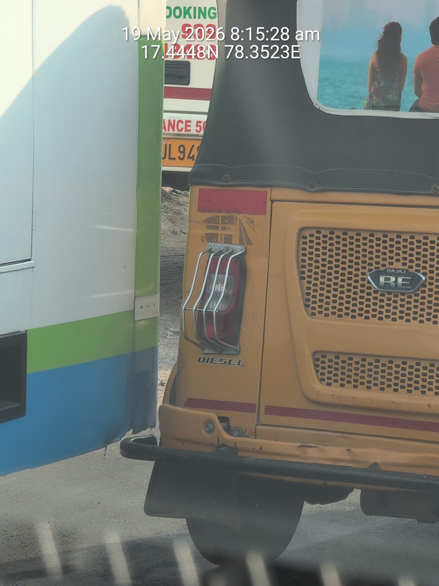 swaroop's tweet photo. @TGSRTCHQ Why do your bus drivers care so little about other motorists. What's the urgency to pass at a micro level distance from the other vehicle?

Observed at DLF signals today.. https://t.co/T3yPLndw6k