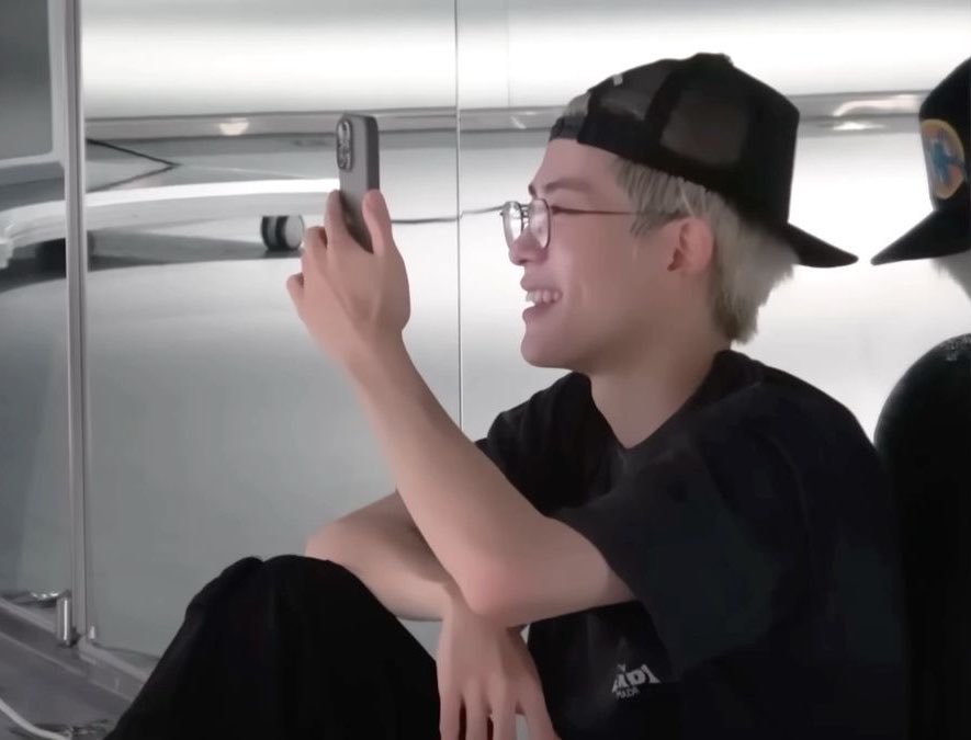 me.⁷⁷ tweet media