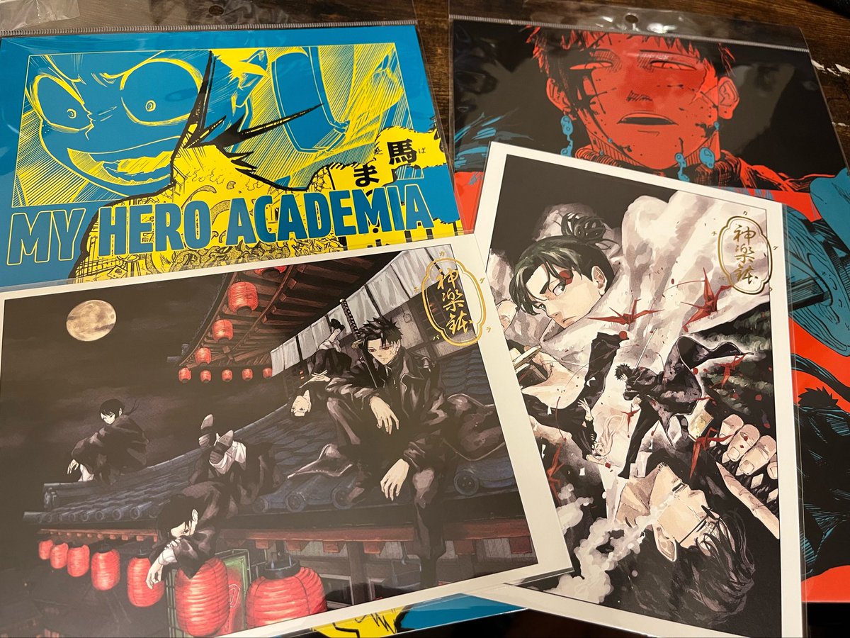 やっと神保町の ジャンプショップに行けました！ 友人がピンバッジ