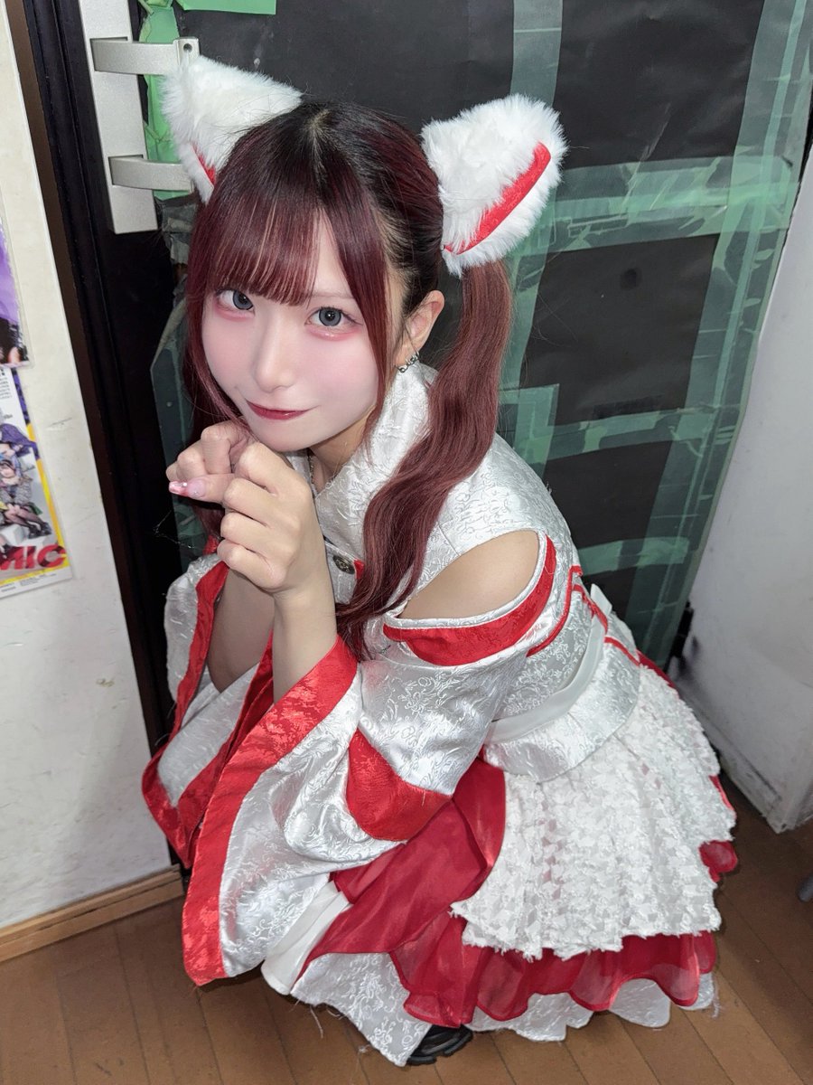 senkyoku_saki's tweet photo. 猫担当似合う❔ https://t.co/0CTQqbXq4v