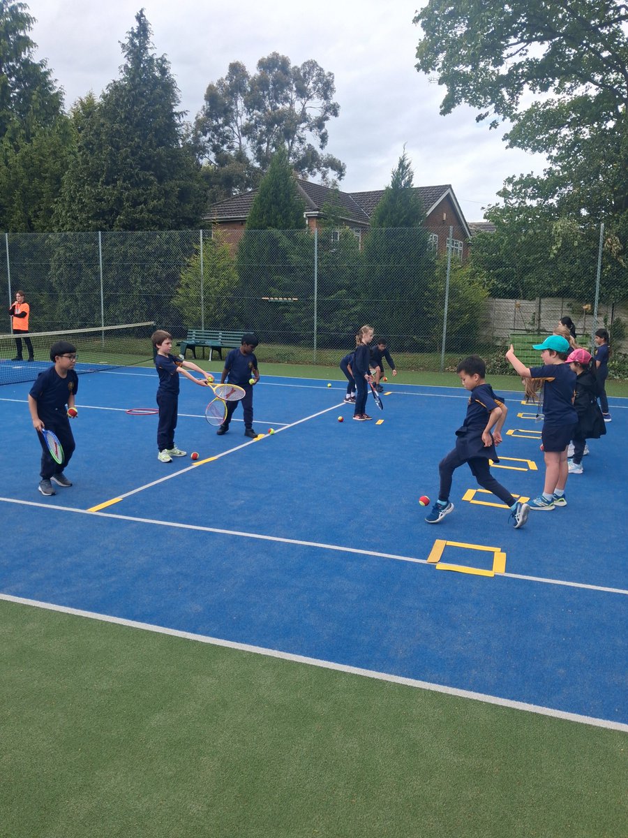 TraffordSSP's tweet photo. Well it was fun whilst it lasted! Y3/4 Tennis skills festival this afternoon hosted by @SaleSports  with the fantastic Sport Leaders @TCGGlobally rudely interupted by a torrential downpour! Well done to all schools &amp; participants for giving it a go👍🎾 https://t.co/o6qbSBTxbQ