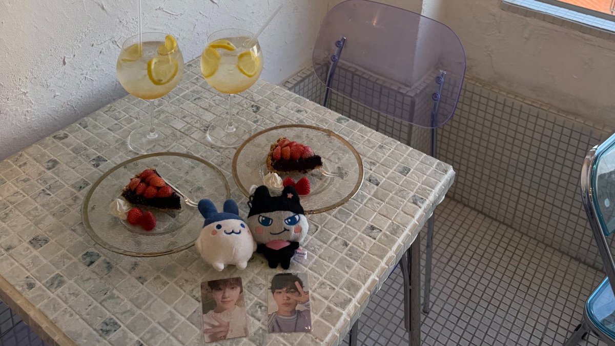 666_1317's tweet photo. 🥚🦢

📍SOMEWHERE #SEVENTEEN https://t.co/iMd854IOps