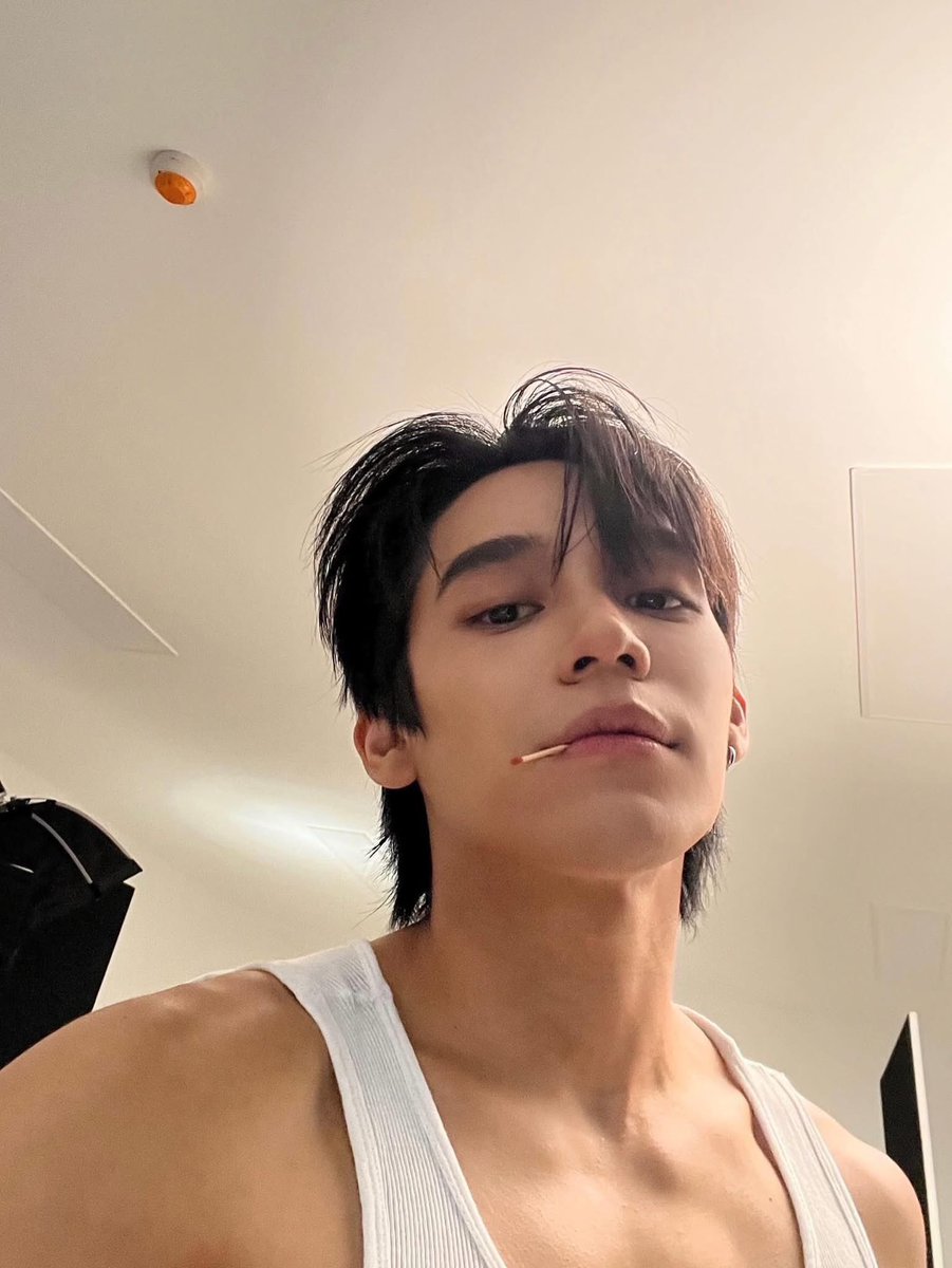 Legendngernnn's tweet photo. 🗓️19.05.26   
IG [ ngernnn ]

โอ้โหพี่ค้าบ🫠🖤

@legendngern Legendngern  
#ngernnn #ทีมเงิน 🩶 https://t.co/SHyGB0j2QQ