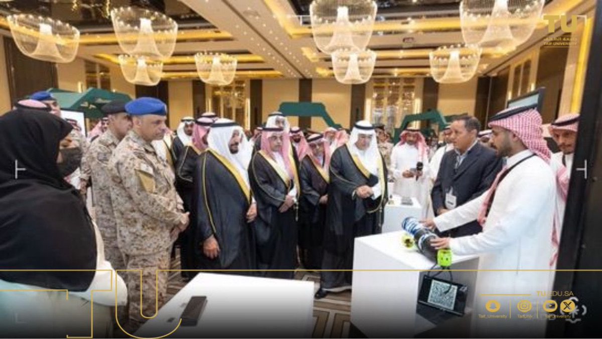 TaifUniversity's tweet photo. شاركت #جامعة_الطائف برئاسة سعادة رئيس الجامعة أ.د. يوسف بن عبده عسيري في ملتقى جسر (3) الذي تنظمه الهيئة العامة للتطوير الدفاعي @GADDKSA، بمشاركة الجامعات ومراكز البحث الوطنية والقطاع الصناعي؛ بهدف تعزيز التكامل بين منظومة البحث والتطوير والابتكار والصناعة الوطنية ، ومواءمة مخرجاتها مع الاحتياجات الفعلية للقطاع الدفاعي.
وشهد الملتقى مشاركة أكثر من 70 عارضاً من الباحثين والمحتضنين ، استعرضوا مشاريعهم وبحوثهم النوعية الداعمة لمنظومة الابتكار وتطوير القدرات الدفاعية ، في خطوة تسهم في نقل المعرفة وتوطين التقنية وتحويل مخرجات البحوث الأكاديمية إلى حلول دفاعية ميدانية وابتكارات ذات أثر اقتصادي وتنموي ، بما يدعم مستهدفات رؤية المملكة 2030.