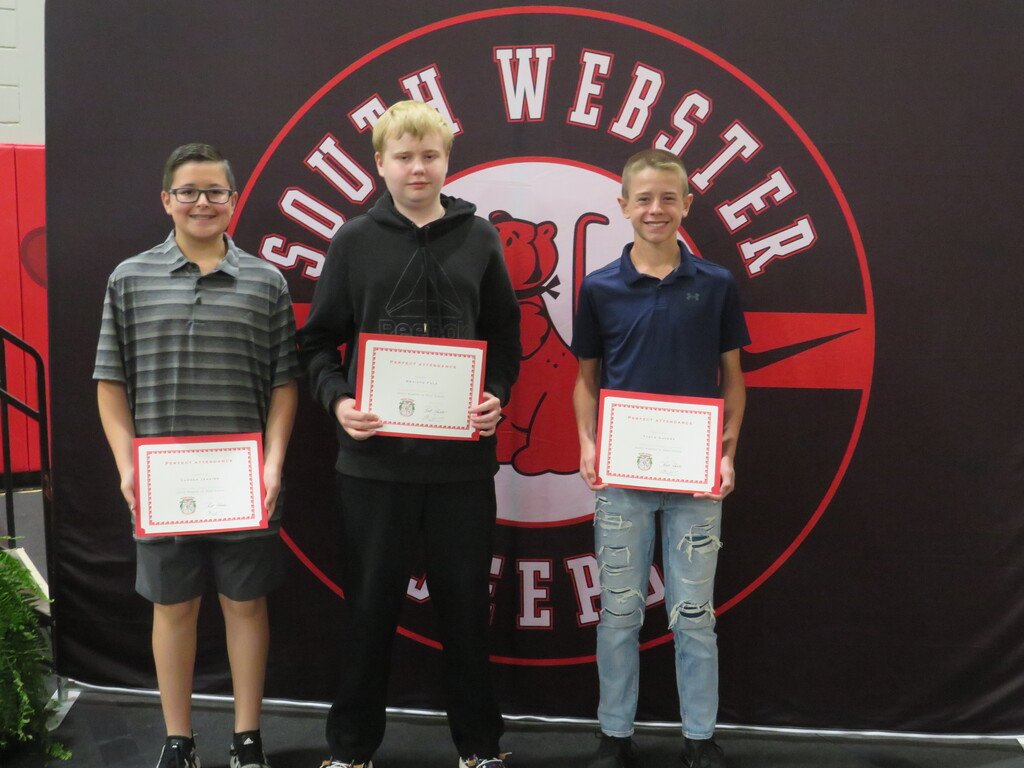 BVLocalSchools's tweet photo. Congratulations to all of our junior high students on their academic awards and perfect attendance awards! https://t.co/jxOgPxJOdj