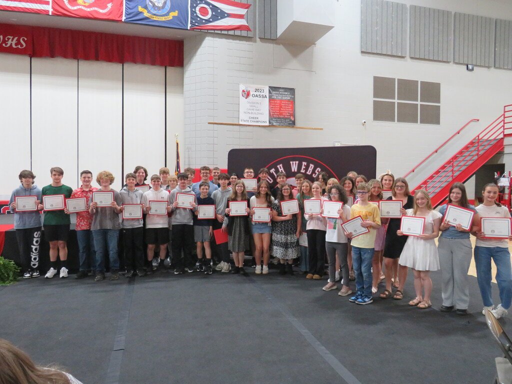 BVLocalSchools's tweet photo. Congratulations to all of our junior high students on their academic awards and perfect attendance awards! https://t.co/jxOgPxJOdj