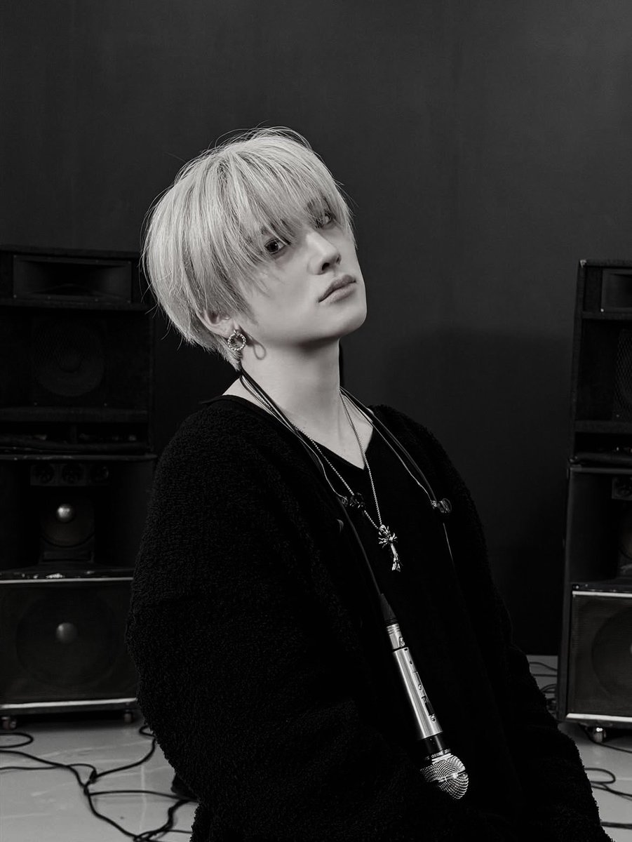 ✦ tweet media