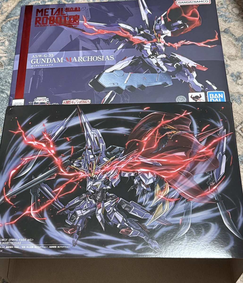 zirei6's tweet photo. 初めて買ったメタルロボット魂！
ガンダムマルコシアスが届きました！
めちゃくちゃかっこいいし顔がイケメンすぎるけどアンテナの干渉もすごい笑
マントもかっこいいしこれは買ってよかったと思う！
#ガンダム鉄血のオルフェンズ
#メタルロボット魂
#ガンダムマルコシアス https://t.co/8cUQ8UYfrZ