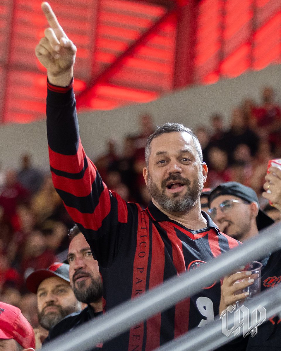 arenadabaixada_'s tweet photo. 🎇🏟️ Fotos da torcida disponíveis!
Confira todas as imagens de Athletico x Flamengo no Facebook da Arena da Baixada ou no site oficial do Athletico (Ações de Marketing).
📸 Heron Godoy/athletico.com.br
#Athletico #ArenaDaBaixada #Brasileirao https://t.co/w0JojBhgsL