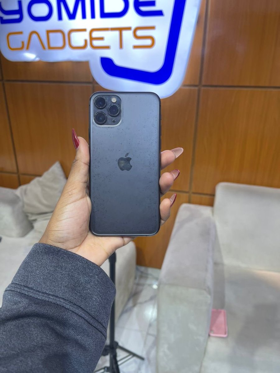 Yomide Gadgets tweet media