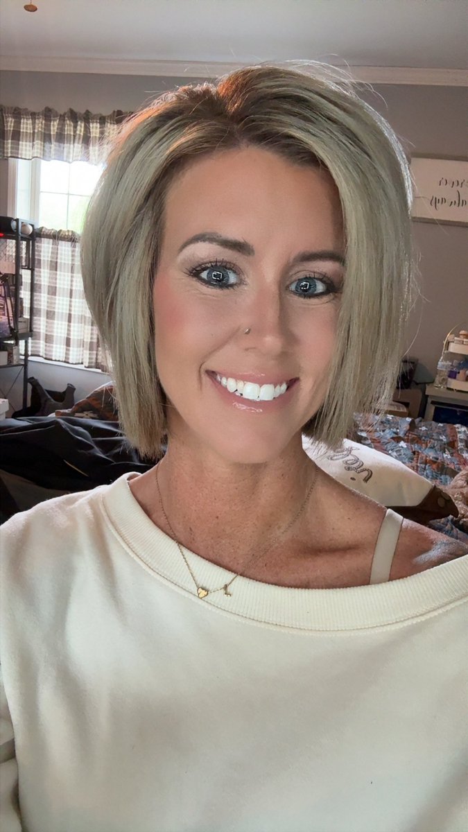 Linsey tweet media